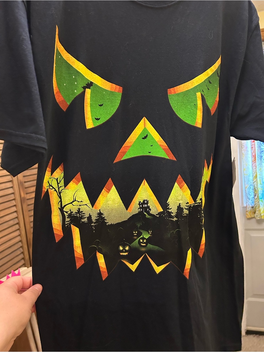 NWT Black Halloween Pumpkin Face T-Shirt with Green and Orange Accents M